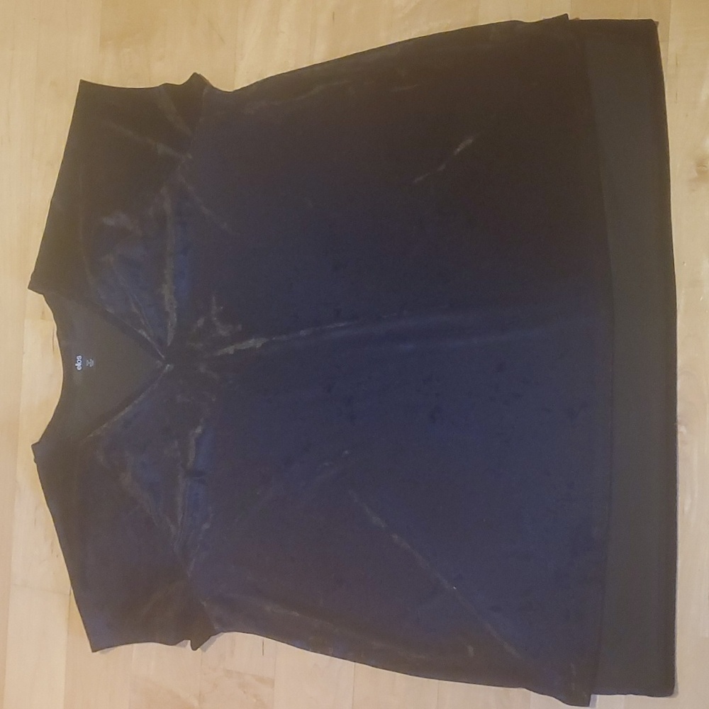 NWOT Ellos Short Sleeve Velvet Hi Lo Hem Blouse 1X